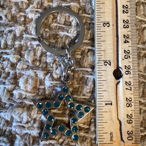 Coach star shape with crystals keychain - Picture 3 of 6